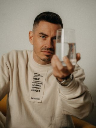 Značka, u které víš, kdo za ní stojí, u které víš, kdo jí vyrábí, u které víš, že její koupí pomáháš těm, co to potřebují....